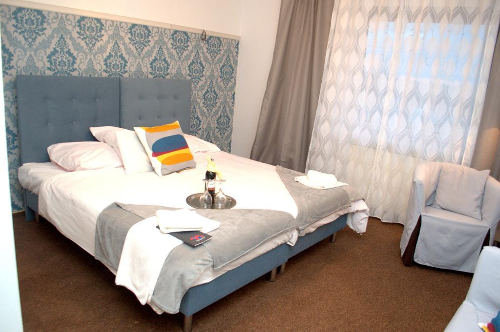 Hotel Acwador Pleszew Exteriér fotografie